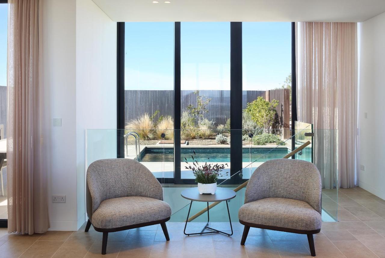 Minthis Resort Tsadha Exteriér fotografie The interior of a home in the suburb of Cheltenham, Victoria, Australia.