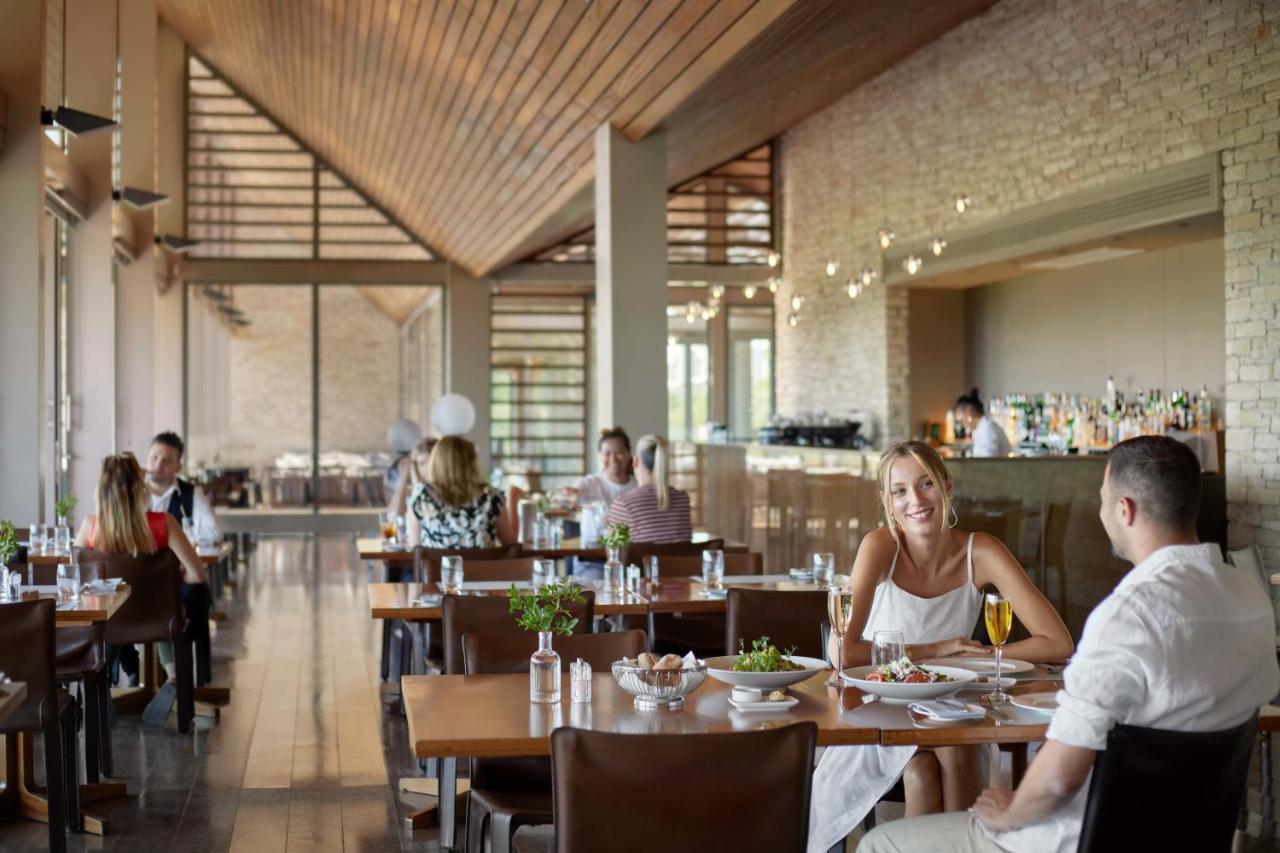 Minthis Resort Tsadha Exteriér fotografie The restaurant