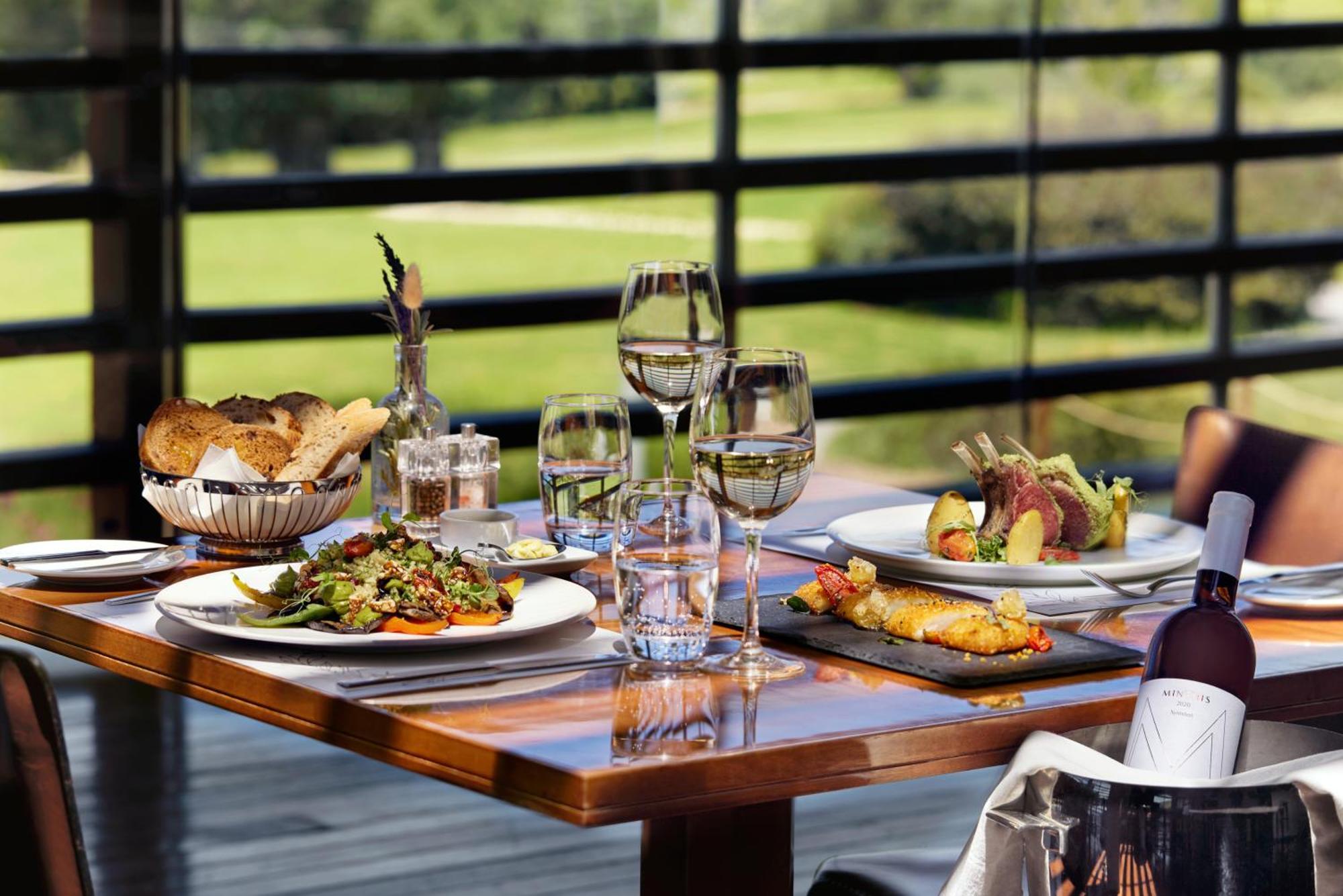 Minthis Resort Tsadha Exteriér fotografie Restaurant