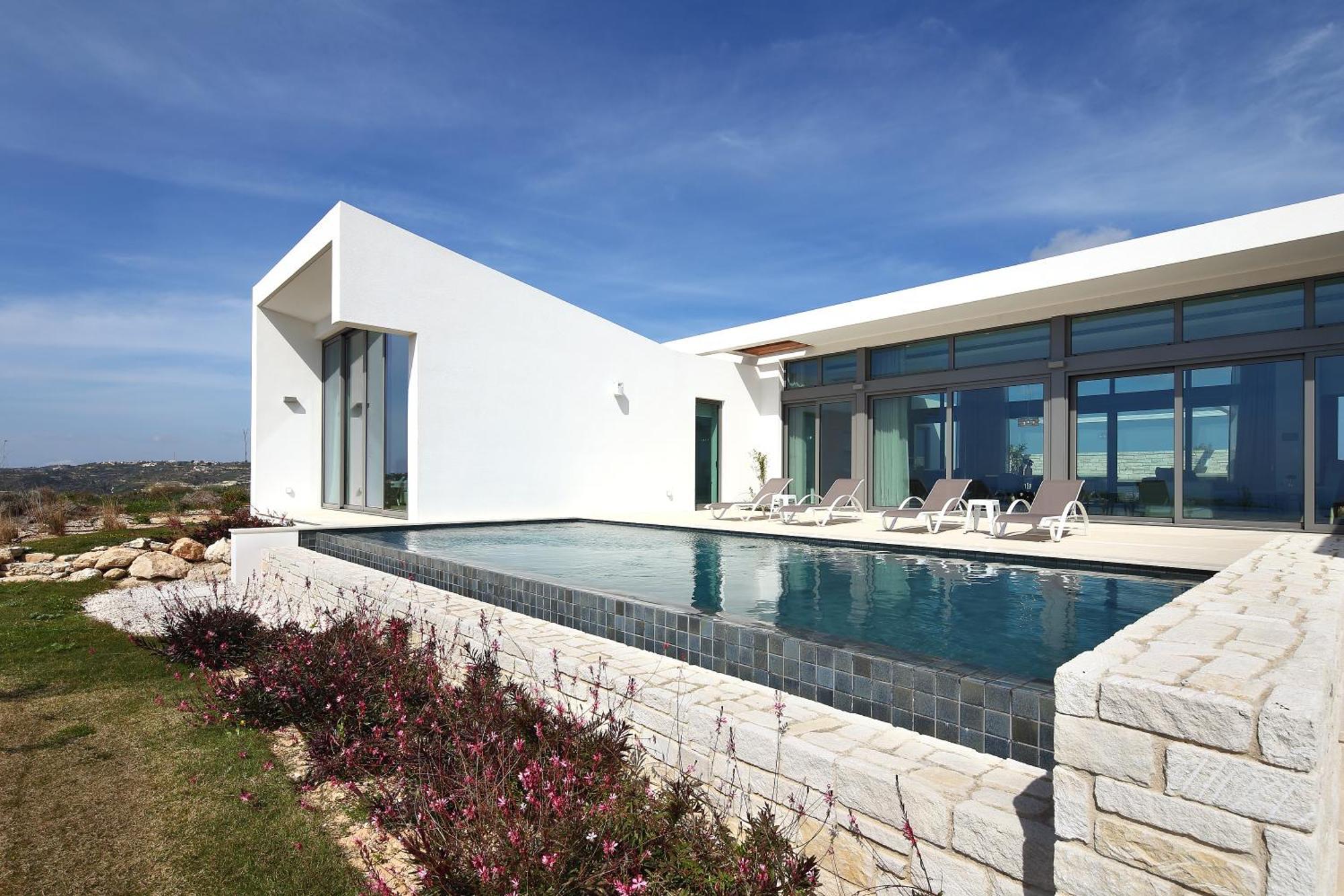 Minthis Resort Tsadha Exteriér fotografie Villa in Porto Covo, Portugal